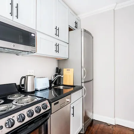234 Mott-9 Prime Soho Cozy New Wd In-unit Apartment *