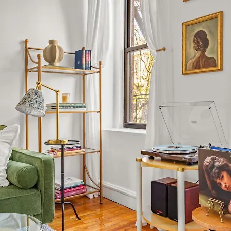 Charming 1br West Village Apartment