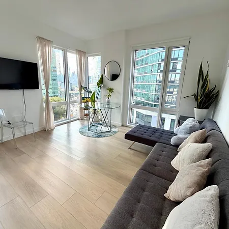 5 Mins To Midtown Luxury Corner 2br2ba With Fabulous View Apartment