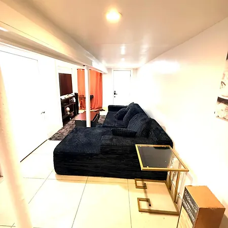 Apartment Starbase