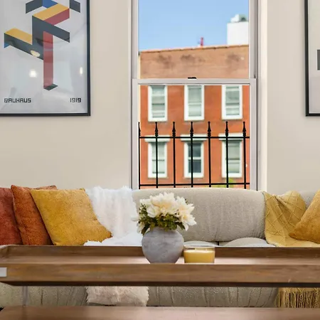 Broadway Terrace Sunlit 1br With Private Balcony *