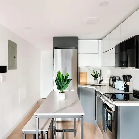 Apartment 22-4a Sleek Modern 1br Gramercy New York