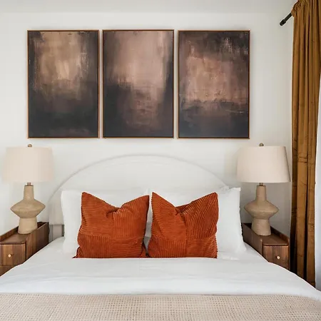 Apartment 22-3b Sleek Modern 1br Gramercy New York