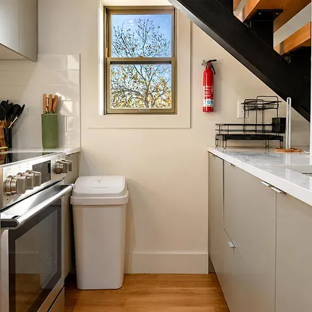 Renovated Unit In Brooklyn Washerdryer Apartment