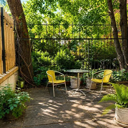 Stylish Harlem Duplex With Private Patio Near Park Apartment New York