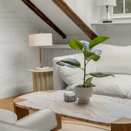 Macdougal Classic 1br Brick Loft In Greenwich Village Apartment New York