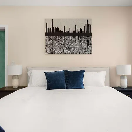 Bushwick Townhouse By Haus Modern 3br With Private Yard New York