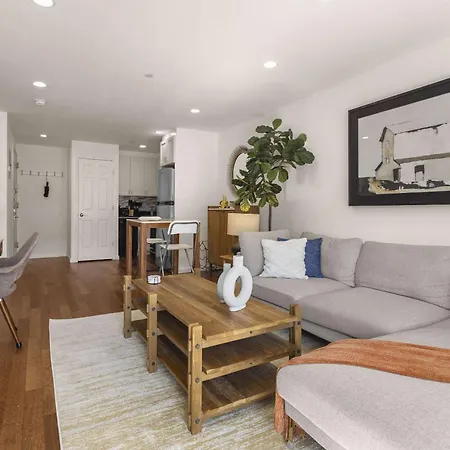 Apartment Cooper Place 1br Loft With Balcony In Elevator Building