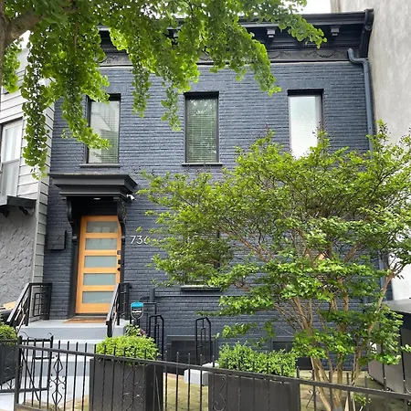 Modern Luxury In Brooklyn Townhouse, Private *