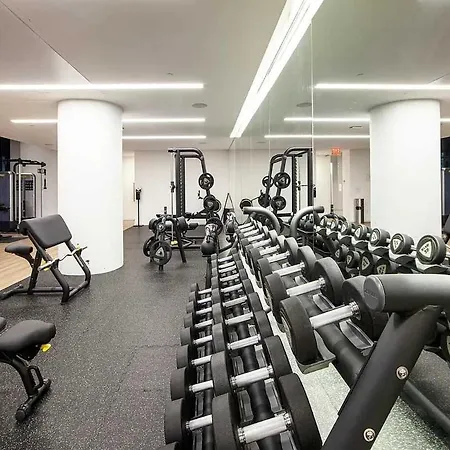 Embassy I 21st Floor 2br With Doorman Gym Pool Apartment