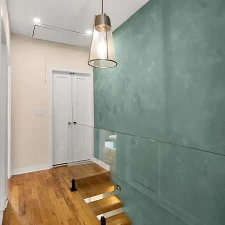 Bushwick Townhouse By Haus Modern 3br With Private Yard New York