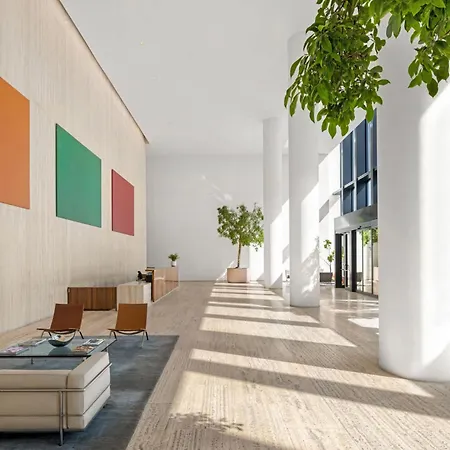 Embassy Ii 24th Floor 2br With Doorman Gym Pool Apartment