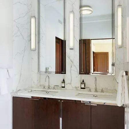 Apartmnet With Park Views Apartment