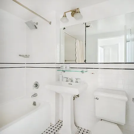 43-4d Newly Furnished 2br Full Service 24h Doorman Laundry Gym *