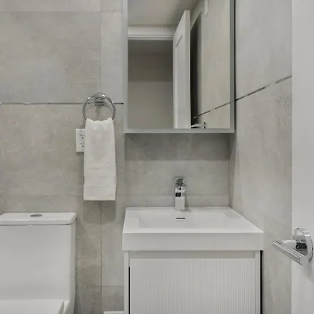 22-4a Sleek Modern 1br Gramercy New York