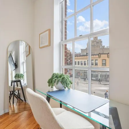 Nyc And Bond In West Village Luxury Apartment New York