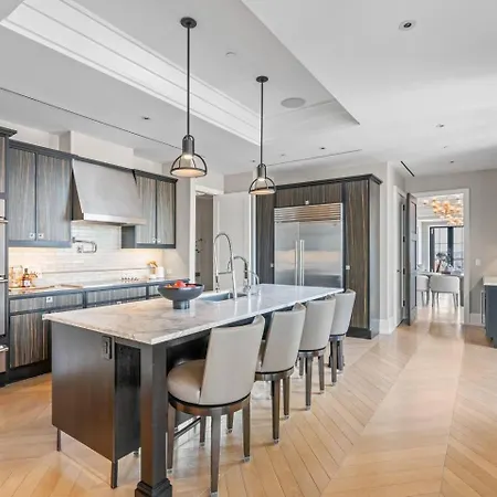 Penthouse Modern Spacious Bedrooms New York