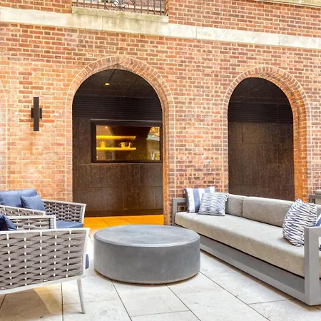 Midtown 2br W Doorman Wd Nr Grand Nyc-802 Apartment New York