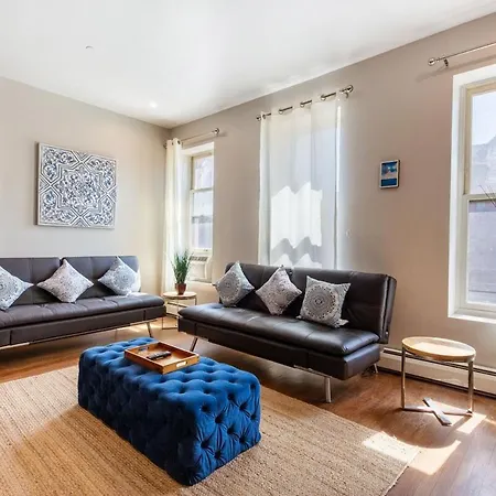 Beautiful 2-bedroom Townhouse Nyc *