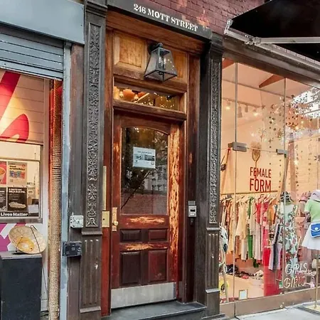 234 Mott-9 Prime Soho Cozy New Wd In-unit Apartment New York