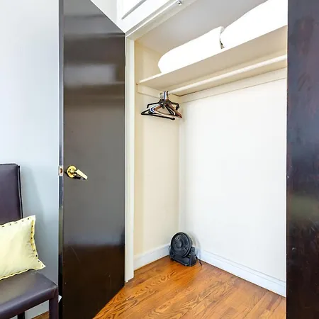 Beautiful 2-bedroom Townhouse Nyc New York