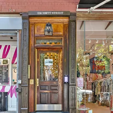 234 Mott-9 Prime Soho Cozy New Wd In-unit Apartment New York