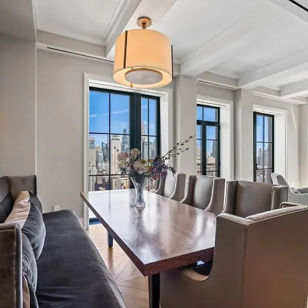 Penthouse Modern Spacious Bedrooms Apartment *
