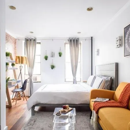 Apartment 241 East New York
