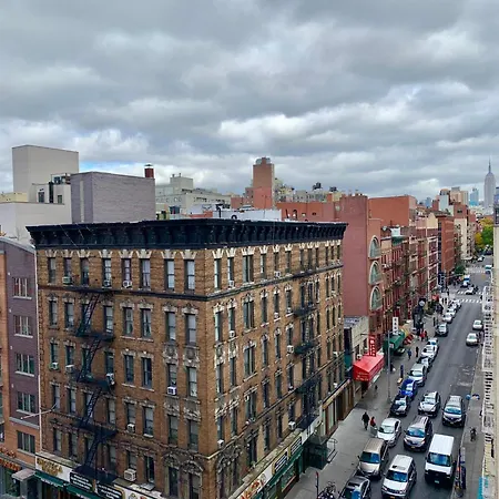 Big In Little Italy, Chinatown, Soho, Tribeca, Nyc
