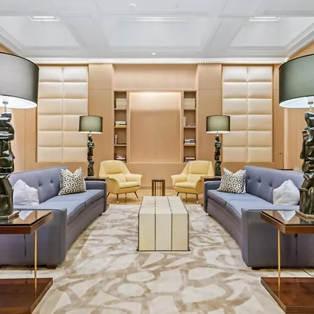 Penthouse Modern Spacious Bedrooms Apartment