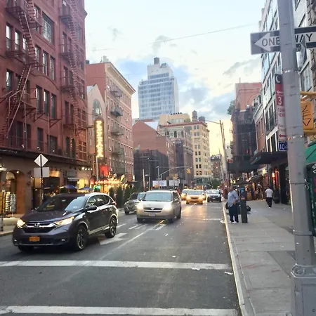 Big In Little Italy, Chinatown, Soho, Tribeca, Nyc Apartment
