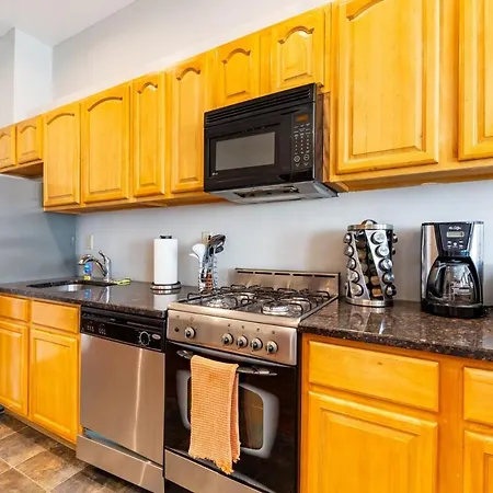 Beautiful 2-bedroom Townhouse Nyc New York