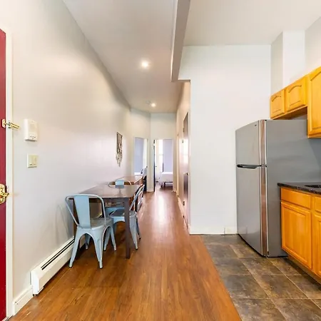 Beautiful 2-bedroom Townhouse Nyc Apartment New York