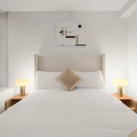 Apex Executive - Lenox Hill Ny Apartment *
