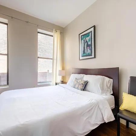 Beautiful 2-bedroom Townhouse Nyc Apartment New York
