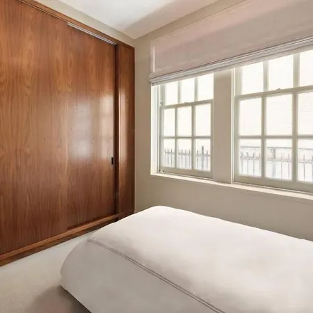 Ultra-luxury Fifth Avenue Apartment New York