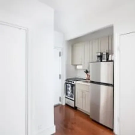 Apartment 444 Midtown