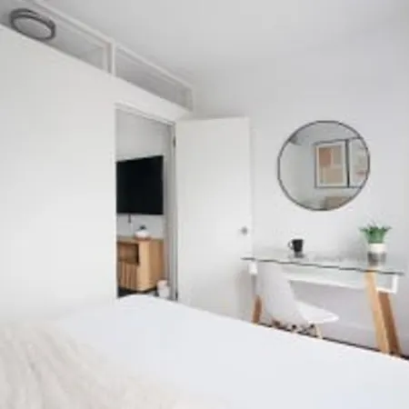 Apartment 444 Midtown *