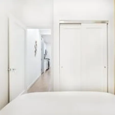1290 Ues Apartment *