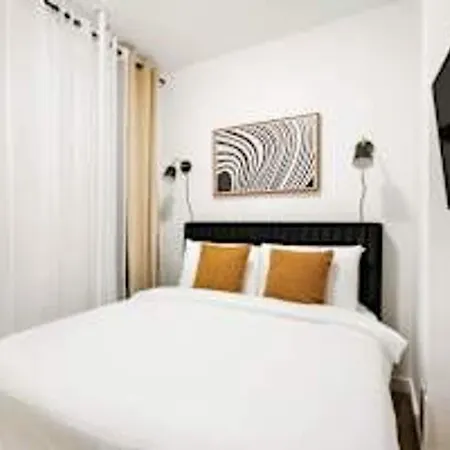 1290 Ues Apartment *
