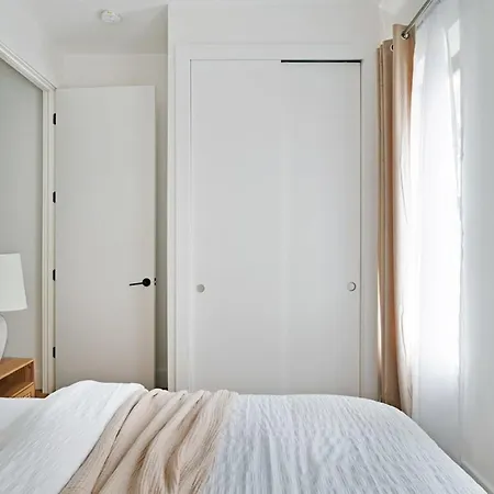 1290 Ues Apartment *