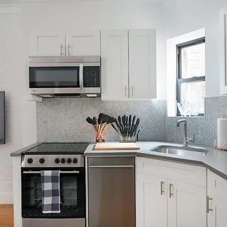 Apartment 1290 Ues *