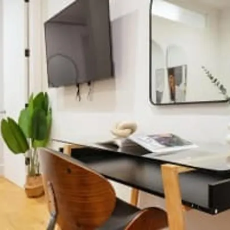 1290 Ues Apartment *
