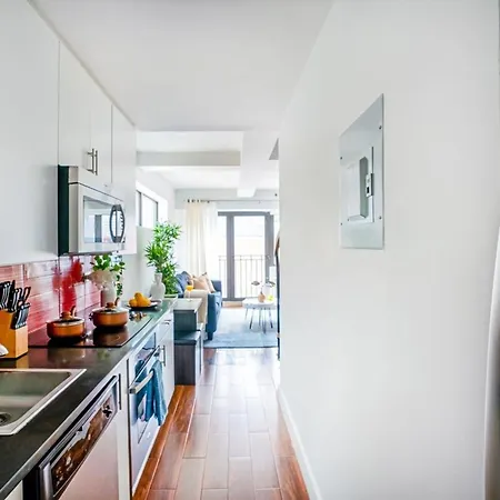 809 Midtown Apartment *