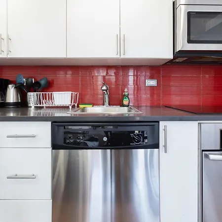 Apartment 809 Midtown *