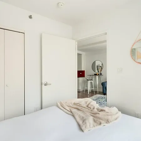 809 Midtown Apartment *