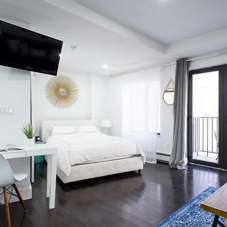 Apartment 809 Midtown