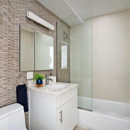 809 Midtown Apartment *