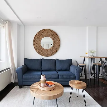809 Midtown Apartment