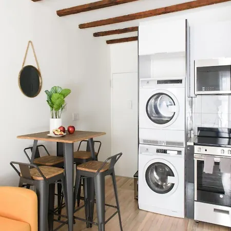 Apartment 241 East New York